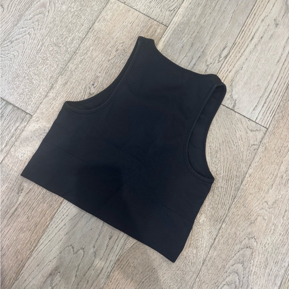 Athleta Black V-Neck Tank Top - Picture 2 of 4